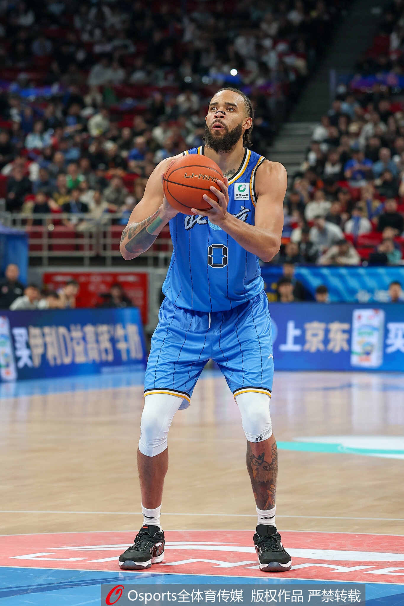 6投0中&amp;走步违例！郭艾伦打趣：今晚是属于麦基之夜 悲伤之夜
